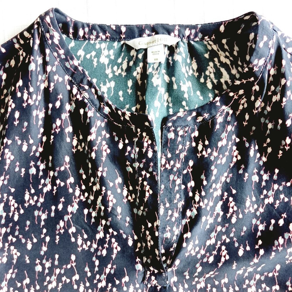 Vintage Garnet Hill 100% Silk Popover Blouse in Navy with Mini Floral Size 8 - Picture 6 of 9